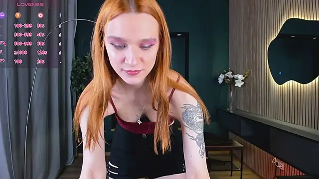 PollyMayer online show from May 26, 2026, 9:02 pm