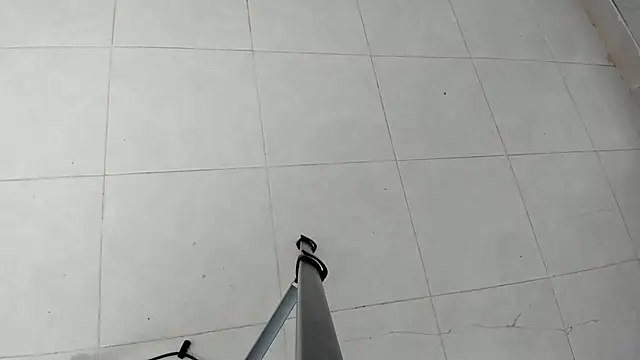 Snapshot of LeaMoreau22 chatting on November 9, 2025, 11:36 am LeaMoreau22 online show from November 9, 2025, 11:36 am