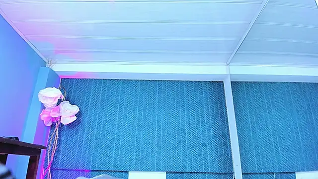 LeaMoreau22 online show from January 14, 2026, 2:59 am