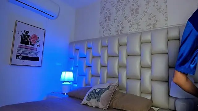 Snapshot of Peyton_louise chatting on November 12, 2025, 11:58 am Peyton louise online show from November 12, 2025, 11:58 am