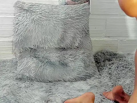 Snapshot of Daniell_007 chatting on November 17, 2025, 7:01 am Daniell 007 online show from November 17, 2025, 7:01 am