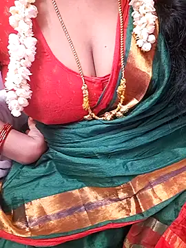 Snapshot of Tamil_Ammani chatting on October 9, 2025, 4:51 pm Tamil Ammani online show from October 9, 2025, 4:51 pm