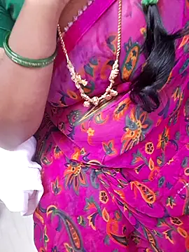 Snapshot of Tamil_Ammani chatting on November 15, 2025, 6:34 pm Tamil Ammani online show from November 15, 2025, 6:34 pm