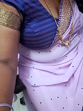 Snapshot of Tamil_Ammani chatting on November 9, 2025, 4:22 pm Tamil Ammani online show from November 9, 2025, 4:22 pm