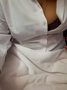 Tamil Ammani online show from March 8, 2026, 2:04 am