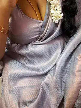 Snapshot of Tamil_Ammani chatting on October 4, 2025, 7:48 pm Tamil Ammani online show from October 4, 2025, 7:48 pm