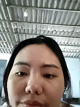 nhimxu online show from October 2, 2025, 8:50 am