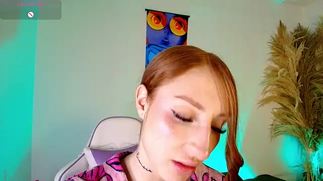 Bennuluspeach  online show from May 20, 2026, 11:07 am