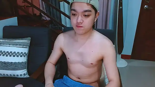 Snapshot of JayKarLo chatting on November 6, 2025, 2:54 pm JayKarLo online show from November 6, 2025, 2:54 pm