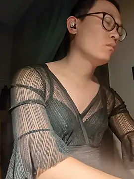 yewuzhibb online show from October 10, 2025, 3:24 pm