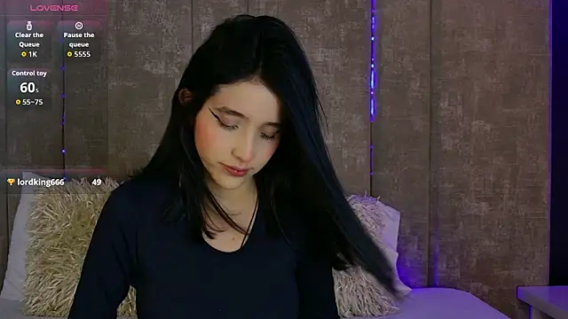 Snapshot of MeganR_ chatting on December 2, 2025, 7:26 pm MeganR online show from December 2, 2025, 7:26 pm