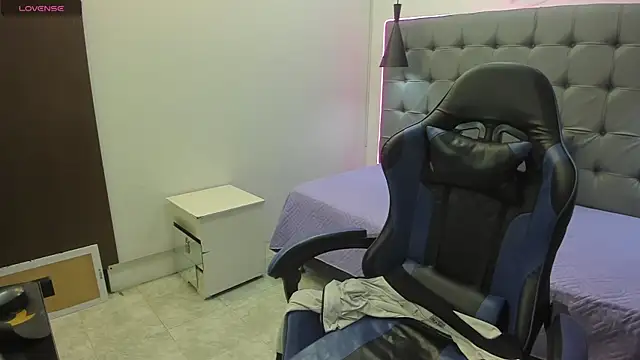 StiwenTwink online show from March 27, 2026, 6:09 pm