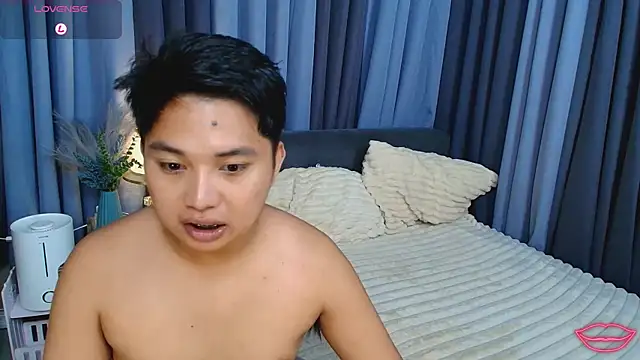 Kaydee Callix online show from October 17, 2025, 11:28 pm