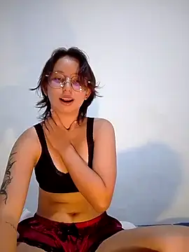 Snapshot of Klaret_Toy chatting on March 2, 2026, 8:38 pm Klaret Toy online show from March 2, 2026, 8:38 pm