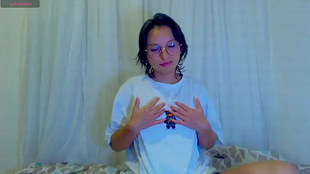 Snapshot of Klaret_Toy chatting on February 27, 2026, 5:57 pm Klaret Toy online show from February 27, 2026, 5:57 pm