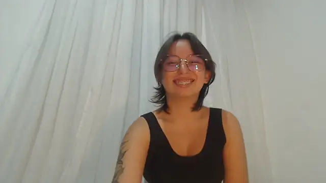 Snapshot of Klaret_Toy chatting on February 26, 2026, 1:49 am Klaret Toy online show from February 26, 2026, 1:49 am