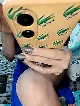 GmAnAAnA online show from October 4, 2025, 8:54 pm