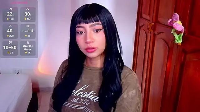 emma web  online show from November 13, 2025, 5:06 pm