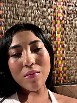 Snapshot of NatalieLewis chatting on November 8, 2025, 12:03 am NatalieLewis online show from November 8, 2025, 12:03 am