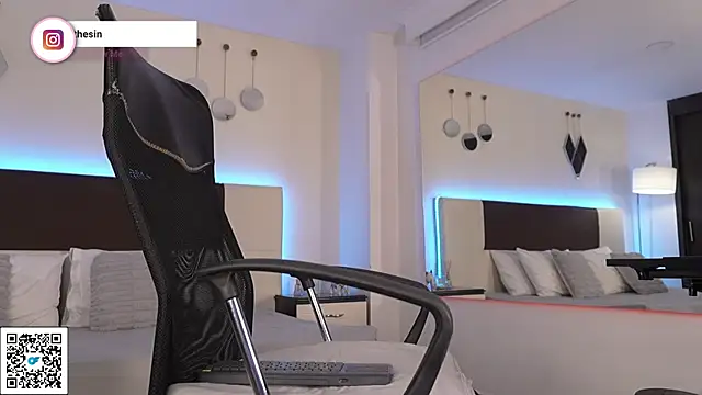 Snapshot of DanteeStone chatting on February 8, 2026, 5:32 pm DanteeStone online show from February 8, 2026, 5:32 pm