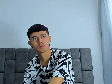 Snapshot of Anthony_carter chatting on October 31, 2025, 2:13 pm Anthony carter online show from October 31, 2025, 2:13 pm