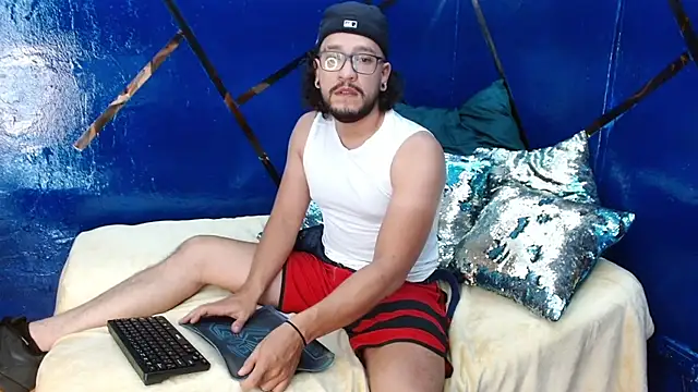 Ethan w12 online show from October 5, 2025, 12:12 am