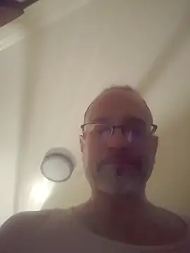 Curious9884 online show from February 4, 2026, 10:16 pm