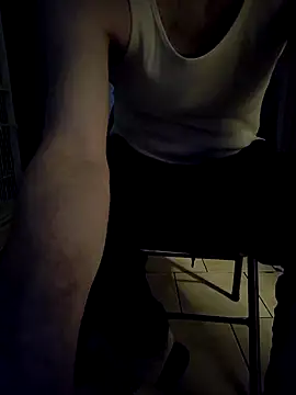 Snapshot of Curious9884 chatting on October 4, 2025, 1:34 pm Curious9884 online show from October 4, 2025, 1:34 pm