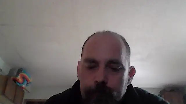 crazyheratic8 online show from March 31, 2026, 2:41 pm