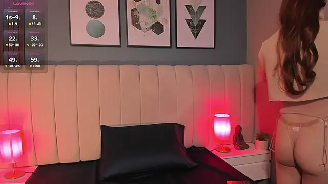 Snapshot of DaimondPink chatting on October 15, 2025, 4:00 am DaimondPink online show from October 15, 2025, 4:00 am