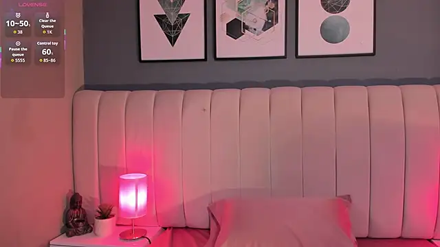 Snapshot of DaimondPink chatting on October 24, 2025, 3:38 am DaimondPink online show from October 24, 2025, 3:38 am