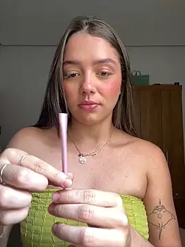 Snapshot of luiza_barcelos chatting on October 13, 2025, 1:23 pm luiza barcelos online show from October 13, 2025, 1:23 pm