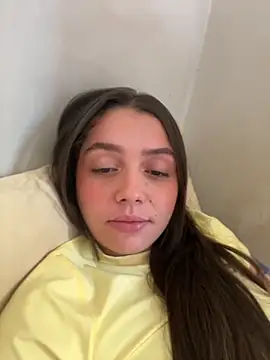 Snapshot of luiza_barcelos chatting on October 29, 2025, 1:21 pm luiza barcelos online show from October 29, 2025, 1:21 pm