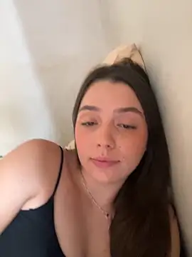 Snapshot of luiza_barcelos chatting on October 31, 2025, 5:20 pm luiza barcelos online show from October 31, 2025, 5:20 pm