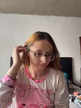 Snapshot of imariahot chatting on November 6, 2025, 1:15 pm imariahot online show from November 6, 2025, 1:15 pm