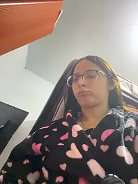 Snapshot of imariahot chatting on November 18, 2025, 2:20 pm imariahot online show from November 18, 2025, 2:20 pm