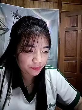 Subita nice online show from October 5, 2025, 4:42 pm