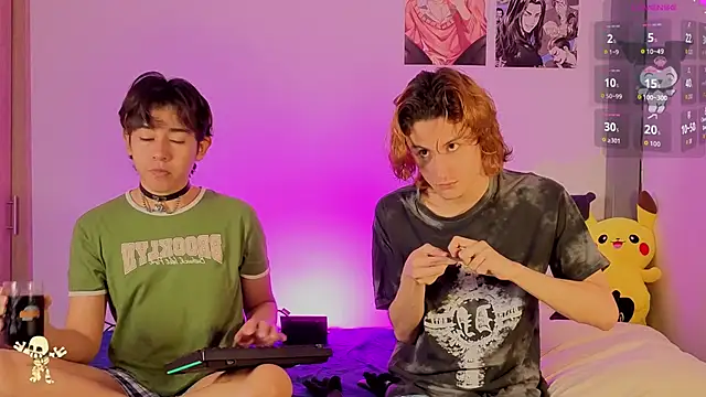 Snapshot of Darcy_and_Stolas chatting on October 29, 2025, 12:31 am Darcy and Stolas online show from October 29, 2025, 12:31 am