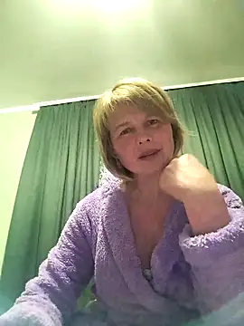 Snapshot of Masha412111 chatting on May 1, 2026, 9:42 pm Masha412111 online show from May 1, 2026, 9:42 pm