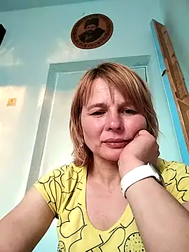 Snapshot of Masha412111 chatting on May 5, 2026, 5:16 pm Masha412111 online show from May 5, 2026, 5:16 pm