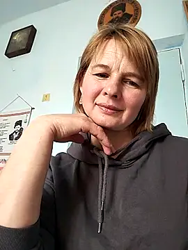 Snapshot of Masha412111 chatting on April 7, 2026, 7:10 am Masha412111 online show from April 7, 2026, 7:10 am
