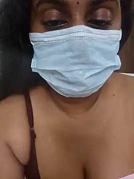 Dheronika sweetie online show from April 27, 2026, 5:22 pm