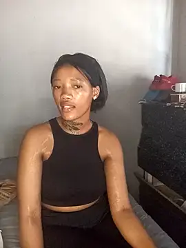 Snapshot of tattooangie chatting on October 13, 2025, 12:18 pm tattooangie online show from October 13, 2025, 12:18 pm