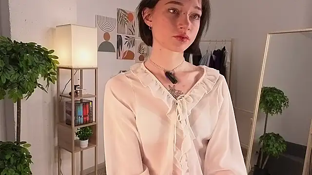 Snapshot of PaulaDauge chatting on November 17, 2025, 1:09 am PaulaDauge online show from November 17, 2025, 1:09 am