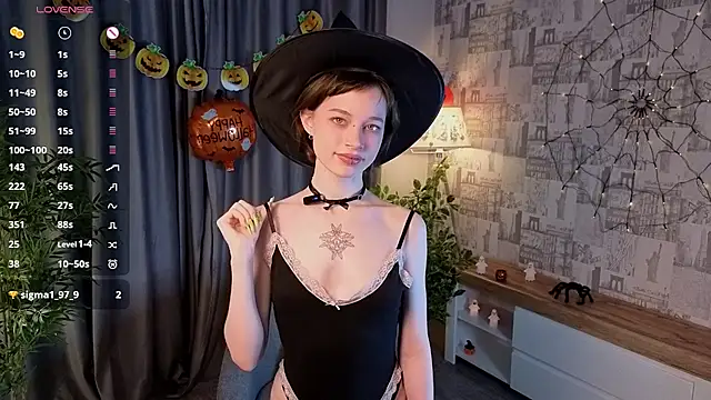 Snapshot of PaulaDauge chatting on November 2, 2025, 1:10 am PaulaDauge online show from November 2, 2025, 1:10 am