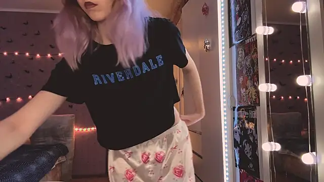 Jerrieberry online show from March 18, 2026, 12:19 pm