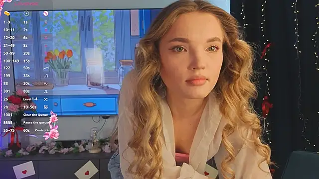 JulieLupo online show from March 7, 2026, 6:20 am