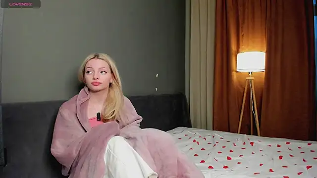 PocketDollX online show from April 9, 2026, 4:02 pm