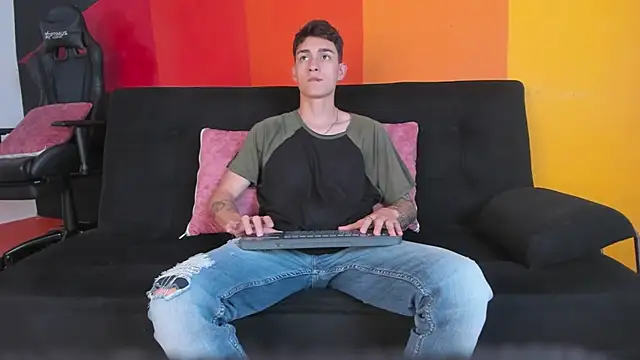 LukeSavagge online show from October 18, 2025, 8:44 pm