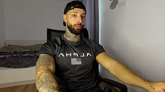 Snapshot of MasculineGuy99 chatting on November 6, 2025, 6:50 am MasculineGuy99 online show from November 6, 2025, 6:50 am